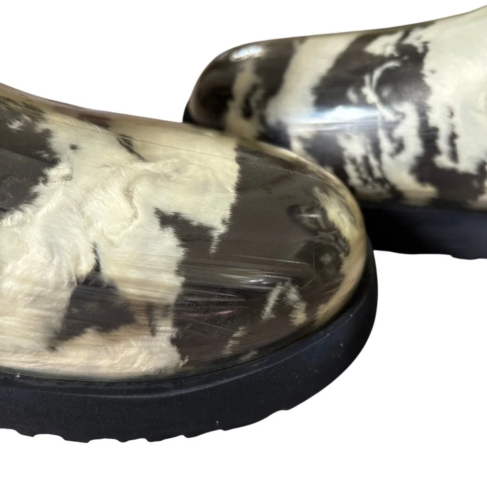 UGG Classic Clear Black Mini Marble Boot Waterproof  Sz 9 Sheepskin Cozy Winter